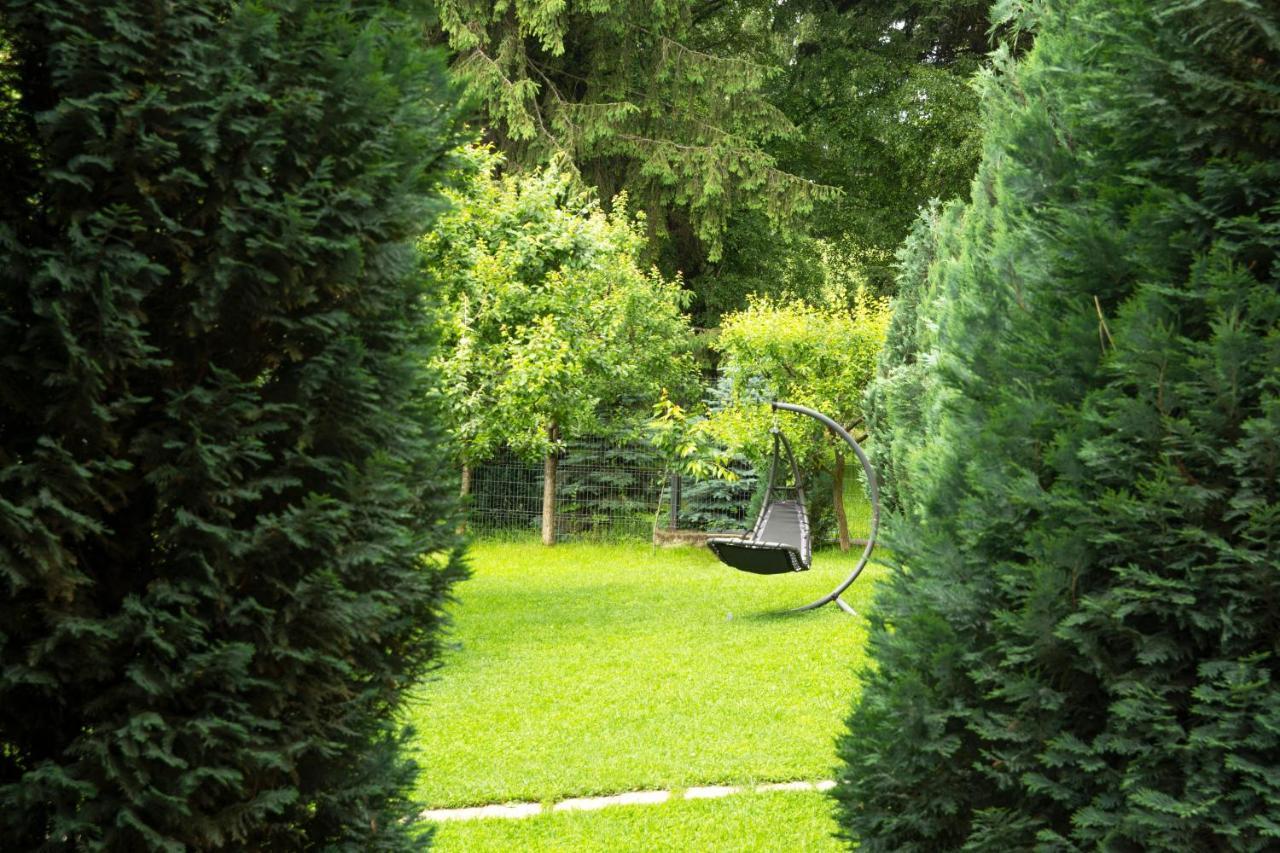 Pension Andra'S House Хорезу Екстериор снимка