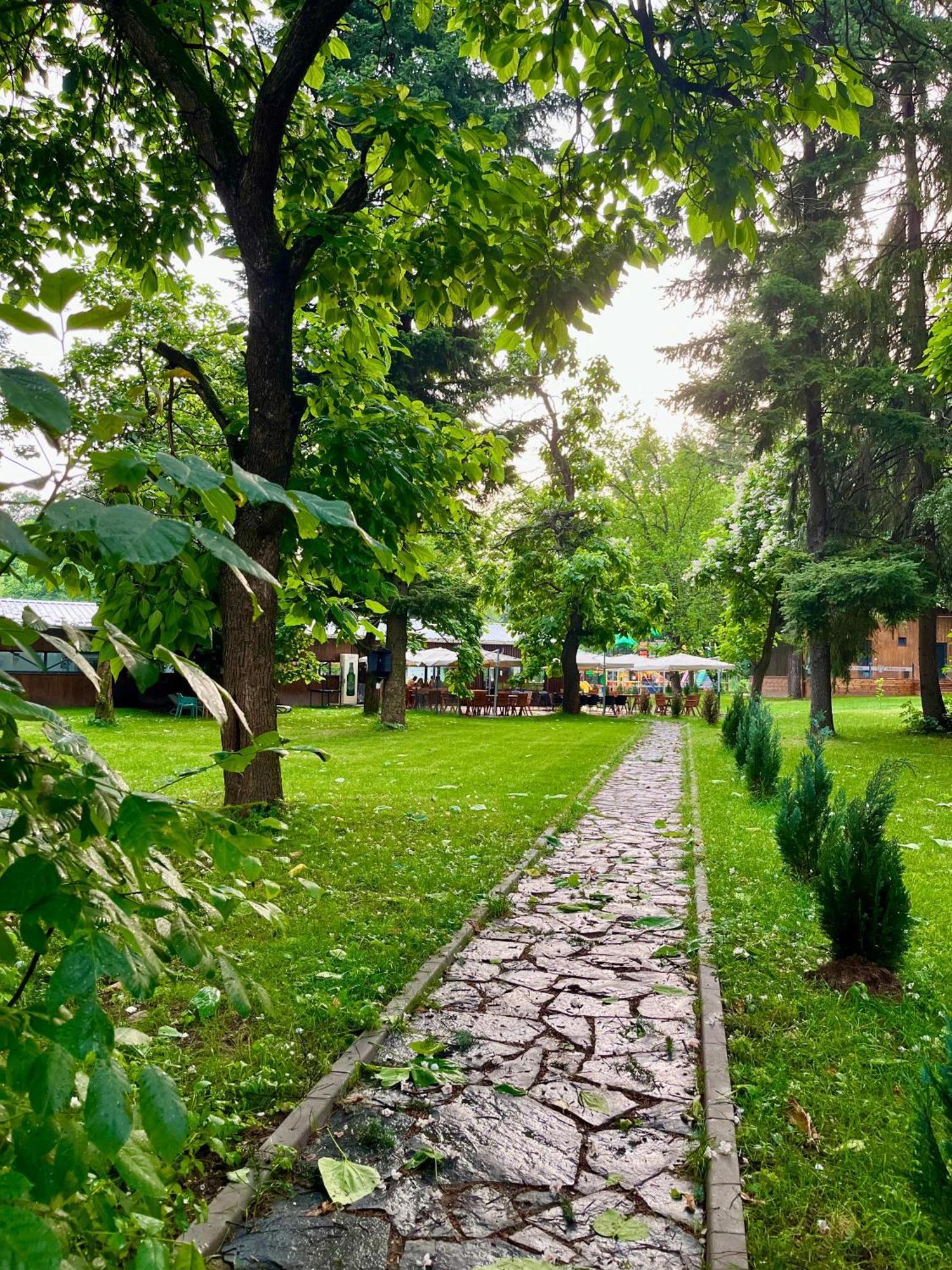 Pension Andra'S House Хорезу Екстериор снимка