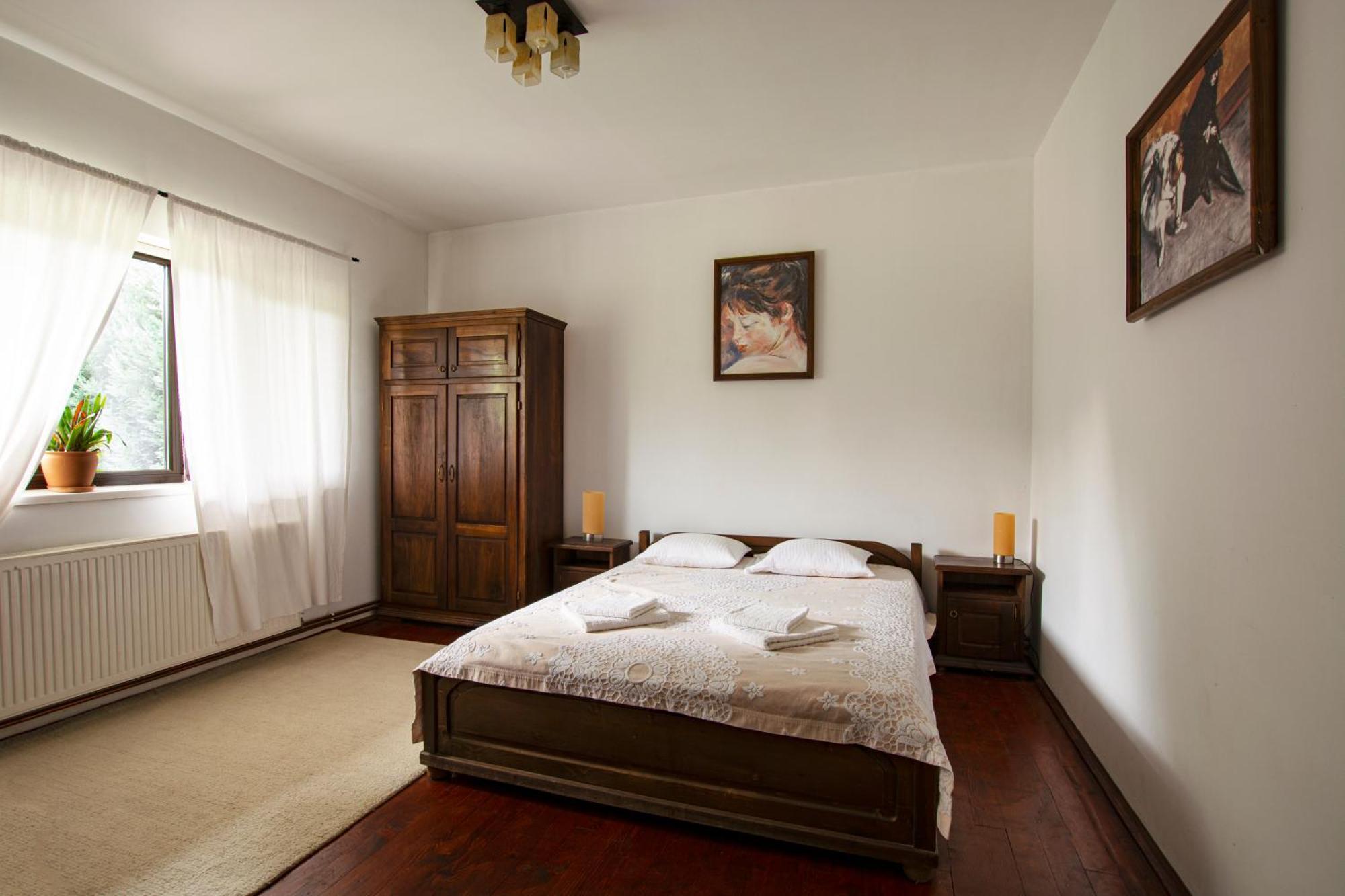 Pension Andra'S House Хорезу Екстериор снимка